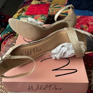 New women heel Gold Glitter